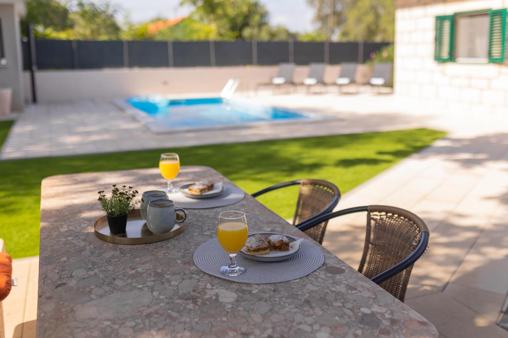 Experience Village Life - Jokini Dvori With Private Pool Pakovo Selo Exterior foto