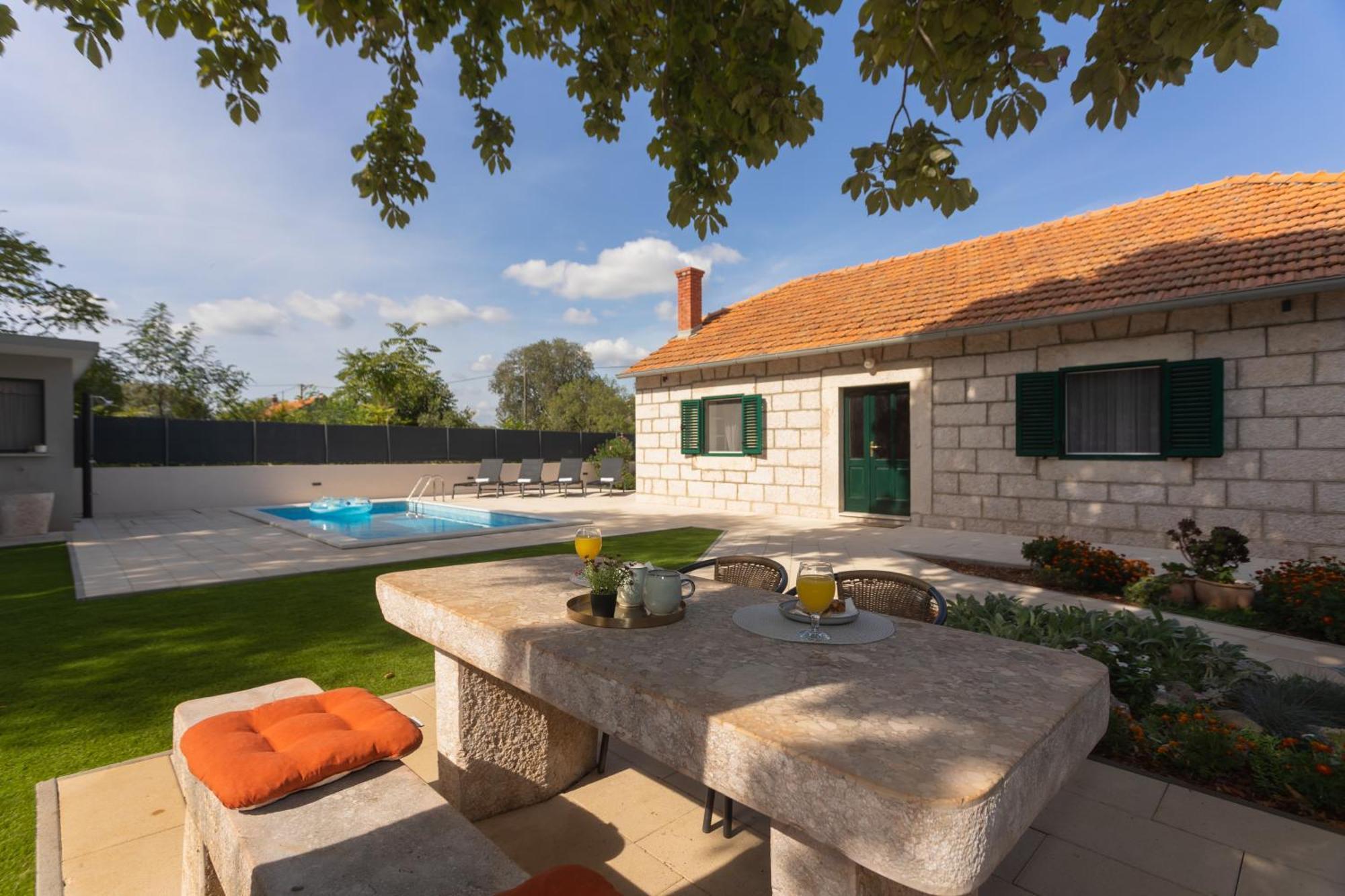 Experience Village Life - Jokini Dvori With Private Pool Pakovo Selo Exterior foto