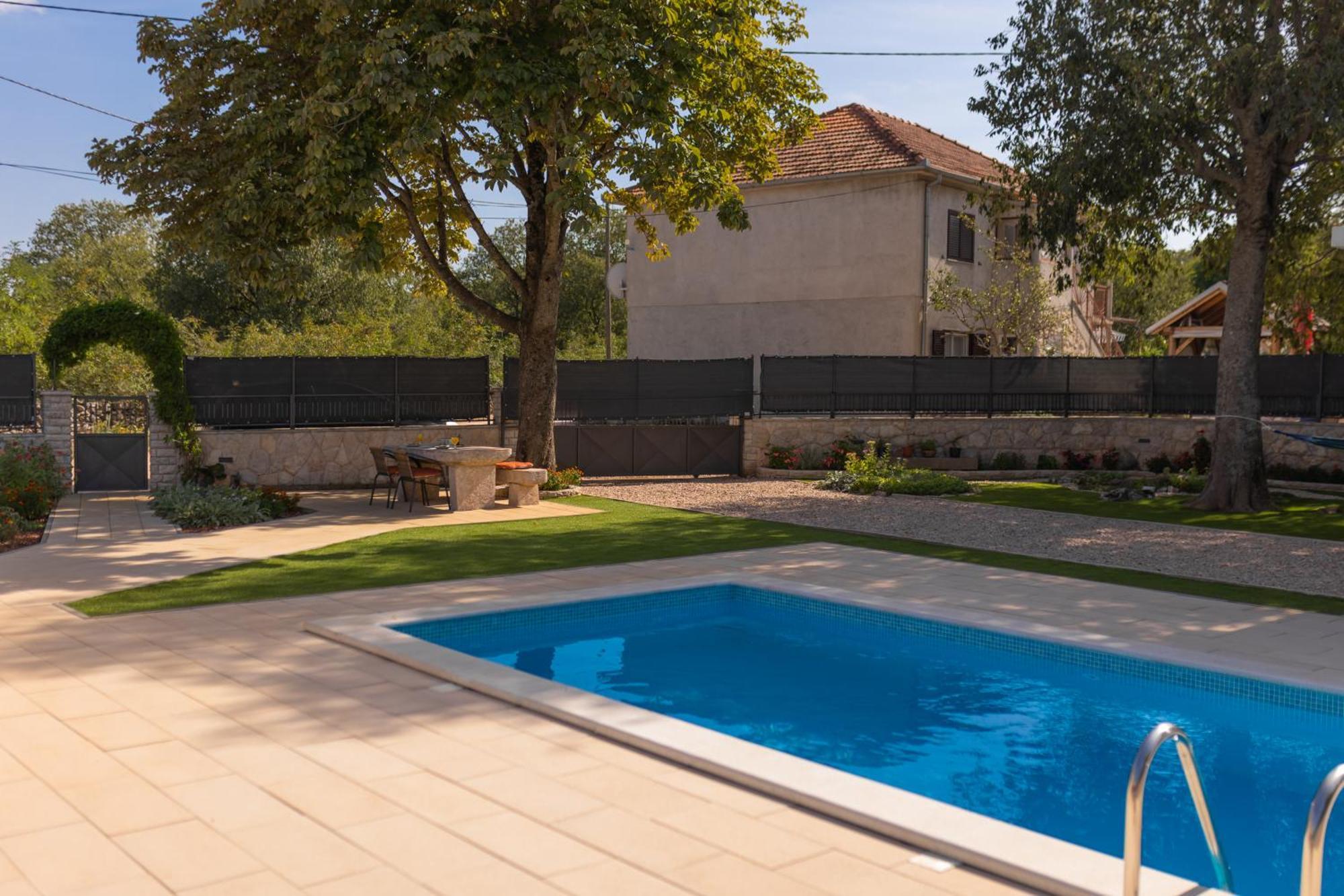 Experience Village Life - Jokini Dvori With Private Pool Pakovo Selo Exterior foto